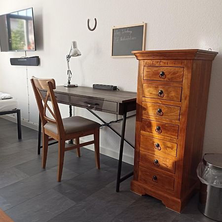Privates Gaestezimmer In Altenburg Eksteriør bilde